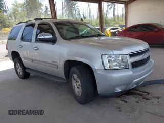 2010 Chevrolet Tahoe LT z VIN 1GNUKBE06AR137299, wystawiony jako IAAI lot #42194663 z przebiegiem 254 381 mil mil oraz . Historia ofert i sprzedaży dostępna na DreamBid. Obrazek 1.