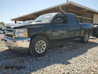 2013 Chevrolet Silverado 1500 LT with VIN 3GCPCSE09DG178825, listed as a Copart auction lot 52032865 with 195,848 mi miles and Salvage Title. Bid and sale history available at carsss.com. Image 1.