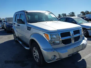 2011 Dodge Nitro SE z VIN 1D4PT2GK2BW522219, wystawiony jako IAAI lot #41710096 z przebiegiem 142 697 mil mil oraz . Historia ofert i sprzedaży dostępna na DreamBid. Obrazek 1.