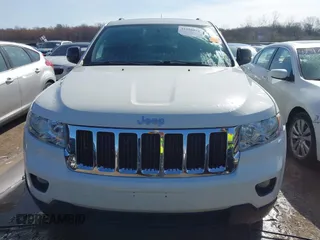 2012 Jeep Grand Cherokee Laredo with VIN 1C4RJFAG6CC279427, listed as a IAAI auction lot 41956034 with 86,689 mi miles. Bid and sale history available at carsss.com. Image 12.