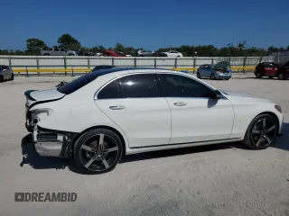2015 Mercedes-Benz C-Class C 300 Luxury with VIN 55SWF4KB2FU070364, listed as a Copart auction lot 53535355 with 58,568 mi miles and Salvage Title. Bid and sale history available at carsss.com. Image 3.