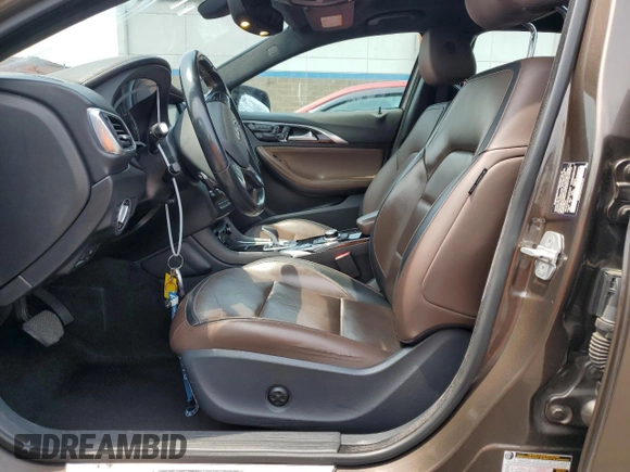 2018 Infiniti QX30 Premium with VIN SJKCH5CR3JA041812, listed as a Copart auction lot 61630184 with 97,144 mi miles and Salvage Title. Bid and sale history available at carsss.com. Image 7.