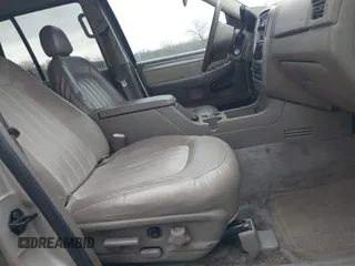 2004 Mercury Mountaineer с VIN 4M2DU86E34ZJ46881, выставлен на аукционе IAAI как лот 41897976 с пробегом 288 887 миль миль и . История ставок и продаж доступна на DreamBid. Изображение 5.