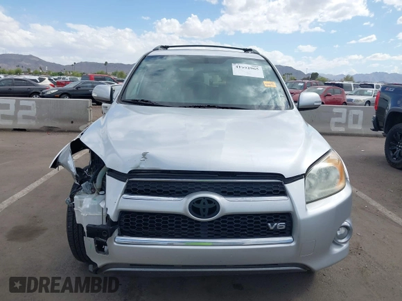 2011 Toyota RAV4 Ltd with VIN JTMDK4DV5B5101596, listed as a IAAI auction lot 41992965 with 194,302 mi miles. Bid and sale history available at carsss.com. Image 12.