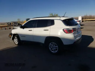 2019 Jeep Compass Sport z VIN 3C4NJCAB0KT726483, wystawiony jako Copart lot #49352905 z przebiegiem 116 915 mil mil oraz Szkoda całkowita • Salvage title. Historia ofert i sprzedaży dostępna na DreamBid. Obrazek 2.