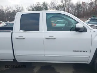 2017 GMC Sierra 1500 SLE z VIN 1GTV2MEC0HZ311932, wystawiony jako IAAI lot #40888769 z przebiegiem 72 676 mil mil oraz . Historia ofert i sprzedaży dostępna na DreamBid. Obrazek 13.