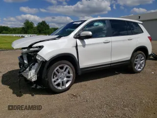 2024 Honda Passport EX-L z VIN 5FNYF8H50RB003995, wystawiony jako Copart lot #60998494 z przebiegiem 7193 mil mil oraz Szkody całkowita. Historia ofert i sprzedaży dostępna na DreamBid. Obrazek 1.