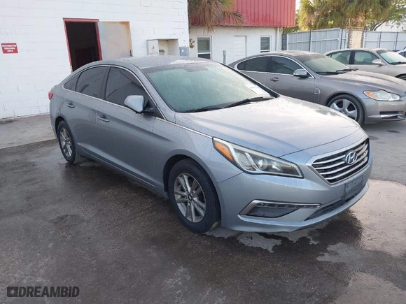 2015 Hyundai Sonata 2.4L SE with VIN 5NPE24AFXFH133533, listed as a IAAI auction lot 41892791 with 233,160 mi miles. Bid and sale history available at carsss.com. Image 1.