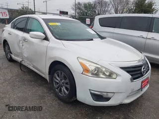 2015 Nissan Altima SL z VIN 1N4AL3AP9FN902026, wystawiony jako IAAI lot #41553352 z przebiegiem 132 023 mil mil oraz . Historia ofert i sprzedaży dostępna na DreamBid. Obrazek 1.