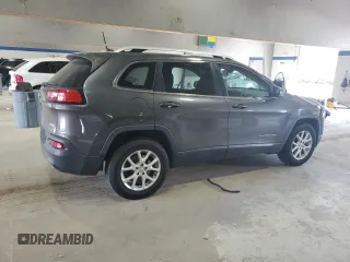 2016 Jeep Cherokee Latitude z VIN 1C4PJMCS2GW342038, wystawiony jako Copart lot #50705795 z przebiegiem 104 475 mil mil oraz Szkoda całkowita • Salvage title. Historia ofert i sprzedaży dostępna na DreamBid. Obrazek 3.