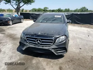 2019 Mercedes-Benz E 300 z VIN WDDZF4JB0KA562691, wystawiony jako Copart lot #56961235 z przebiegiem 84 666 mil mil oraz Nie do naprawy • Non repairable. Historia ofert i sprzedaży dostępna na DreamBid. Obrazek 14.