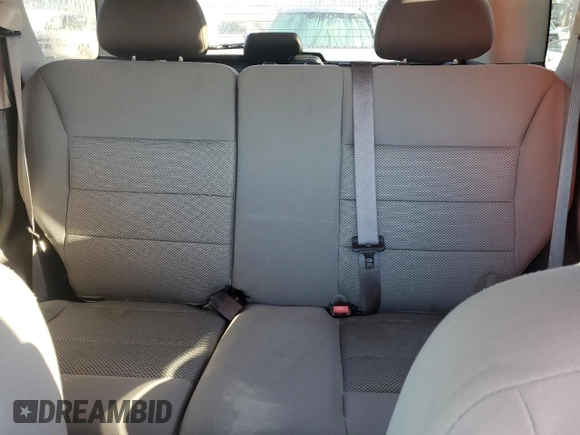 2006 Ford Escape с VIN 1FMYU95H26KC28097, выставлен на аукционе Copart как лот 80788354 с пробегом 121 471 миль миль и Чистый • Clean title. История ставок и продаж доступна на DreamBid. Изображение 10.
