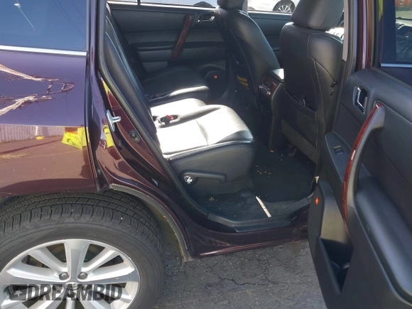 2013 Toyota Highlander Limited with VIN JTEDC3EH1D2011037, listed as a IAAI auction lot 42384576 with 334,621 mi miles and . Bid and sale history available at DreamBid. Image 8.