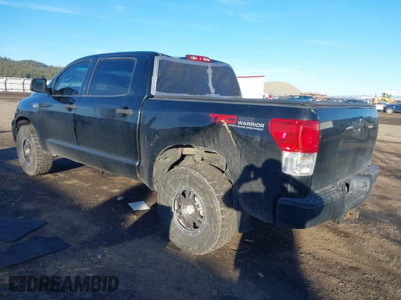 2011 Toyota Tundra z VIN 5TFDY5F16BX205128, wystawiony jako IAAI lot #41688258 z przebiegiem 124 125 mil mil oraz . Historia ofert i sprzedaży dostępna na DreamBid. Obrazek 3.
