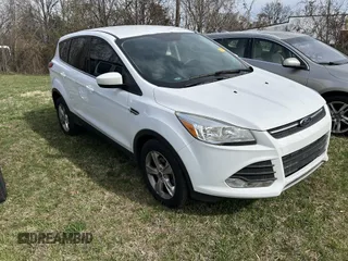 2016 Ford Escape SE with VIN 1FMCU0GX8GUA72471, listed as a IAAI auction lot 41737000 with 106,820 mi miles. Bid and sale history available at carsss.com. Image 1.