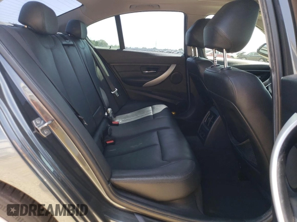 2013 BMW 3 Series 328i z VIN WBA3C1G59DNR46373, wystawiony jako Copart lot #60681655 z przebiegiem 145 678 mil mil oraz Szkoda całkowita • Salvage title. Historia ofert i sprzedaży dostępna na DreamBid. Obrazek 10.