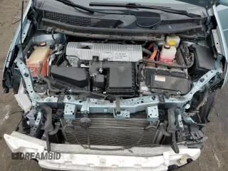 2015 Toyota Prius Two with VIN JTDZN3EU2FJ027161, listed as a Copart auction lot 43816315 with 95,187 mi miles and Salvage Title. Bid and sale history available at DreamBid. Image 13.
