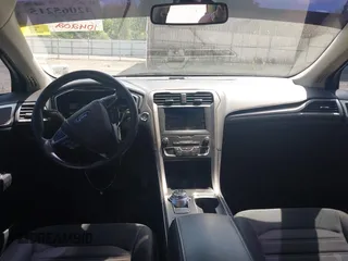 2020 Ford Fusion SE z VIN 3FA6P0H79LR118534, wystawiony jako IAAI lot #42065215 z przebiegiem 104 202 mil mil oraz . Historia ofert i sprzedaży dostępna na DreamBid. Obrazek 22.