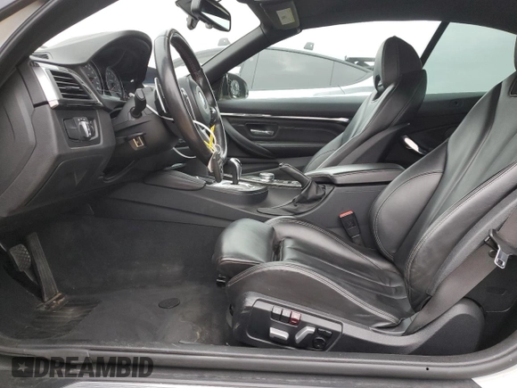 2018 BMW M4 z VIN WBS4Z9C58JEA24372, wystawiony jako Copart lot #53400265 z przebiegiem 75 698 mil mil oraz Szkoda całkowita • Salvage title. Historia ofert i sprzedaży dostępna na DreamBid. Obrazek 7.