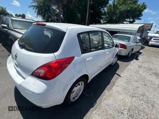 2007 Nissan Versa 1.8 S with VIN 3N1BC13E17L377109, listed as a Copart auction lot 54001065 with 172,236 mi miles and Clean Title. Bid and sale history available at carsss.com. Image 4.