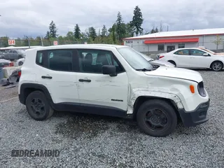 2017 Jeep Renegade Sport z VIN ZACCJAAH8HPG00484, wystawiony jako IAAI lot #42581933 z przebiegiem 138 091 mil mil oraz . Historia ofert i sprzedaży dostępna na DreamBid. Obrazek 13.