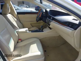 2015 Lexus ES 300h z VIN JTHBW1GG9F2085576, wystawiony jako IAAI lot #42386317 z przebiegiem 142 788 mil mil oraz . Historia ofert i sprzedaży dostępna na DreamBid. Obrazek 5.