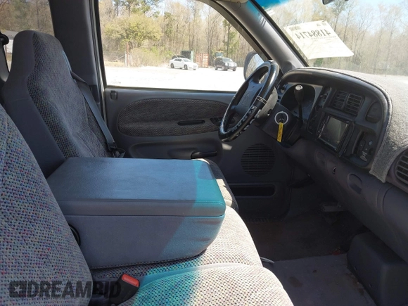 1998 Dodge 1500 with VIN 3B7HC13Y7WG184231, listed as a IAAI auction lot 41884714 with 136,079 mi miles and . Bid and sale history available at DreamBid. Image 5.