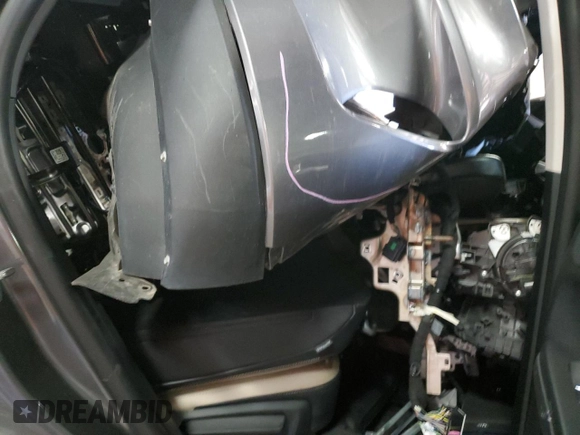 2021 Ford Escape SEL z VIN 1FMCU0H66MUB04206, wystawiony jako Copart lot #56638585 z przebiegiem Nie podano mil oraz Szkoda całkowita • Salvage title. Historia ofert i sprzedaży dostępna na DreamBid. Obrazek 11.