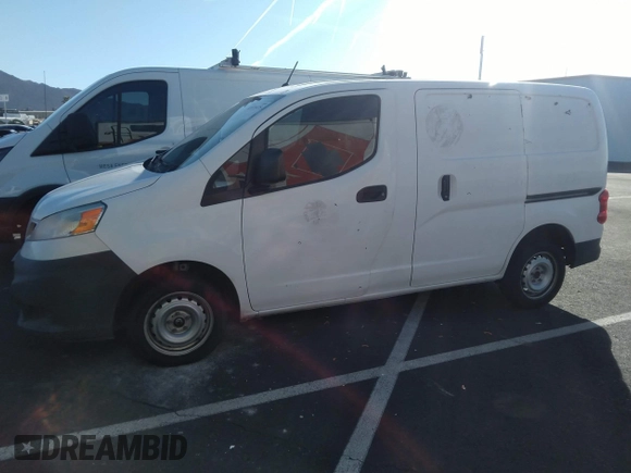 2015 Nissan NV200 SV z VIN 3N6CM0KN6FK701120, wystawiony jako IAAI lot #41971475 z przebiegiem 209 564 mil mil oraz . Historia ofert i sprzedaży dostępna na DreamBid. Obrazek 14.