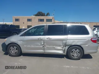 2006 Honda Odyssey EX-L with VIN 5FNRL38766B038599, listed as a IAAI auction lot 41989217 with 164,118 mi miles. Bid and sale history available at carsss.com. Image 15.