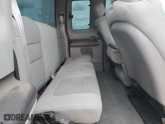 2005 Ford F-250 XL with VIN 1FTSX21P15EA76932, listed as a Copart auction lot 52053355 with 134,955 mi miles and Salvage title. Bid and sale history available at DreamBid. Image 10.