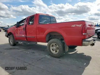 2000 Ford F-350 XL z VIN 1FTSX31F5YEA17061, wystawiony jako Copart lot #61017305 z przebiegiem 162 814 mil mil oraz Czysty tytuł • Clean title. Historia ofert i sprzedaży dostępna na DreamBid. Obrazek 2.
