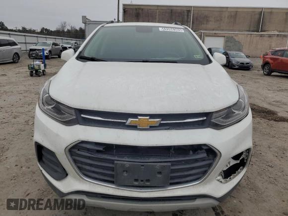 2022 Chevrolet Trax LT with VIN KL7CJLSM6NB509112, listed as a Copart auction lot 43386365 with 82,817 mi miles and Clean Title. Bid and sale history available at carsss.com. Image 5.