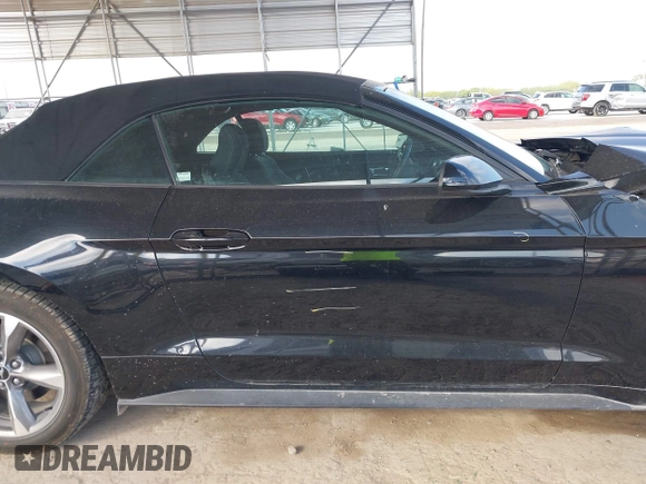 2017 Ford Mustang V6 z VIN 1FATP8EM4H5256892, wystawiony jako IAAI lot #41991537 z przebiegiem 39 861 mil mil oraz . Historia ofert i sprzedaży dostępna na DreamBid. Obrazek 14.