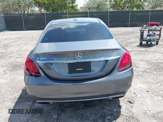 2019 Mercedes-Benz C 300 with VIN WDDWF8DB9KR506000, listed as a IAAI auction lot 41938881 with 101,922 mi miles and . Bid and sale history available at DreamBid. Image 17.