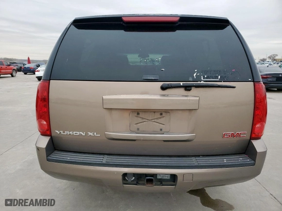 2007 GMC Yukon XL SLE with VIN 1GKFC16J47R249550, listed as a Copart auction lot 44410315 with 0 mi miles and Salvage Title. Bid and sale history available at carsss.com. Image 6.