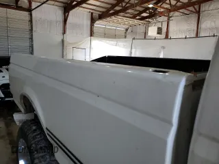 1997 Ford F-250 с VIN 1FTHX26F8VEA18584, выставлен на аукционе Copart как лот 58829945 с пробегом 337 016 миль миль и Списание • Salvage title. История ставок и продаж доступна на DreamBid. Изображение 10.