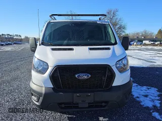 2023 Ford Transit Cargo with VIN 1FTBR1Y82PKB80207, listed as a Copart auction lot 88218055 with 33,382 mi miles and Clean Title. Bid and sale history available at DreamBid. Image 5.