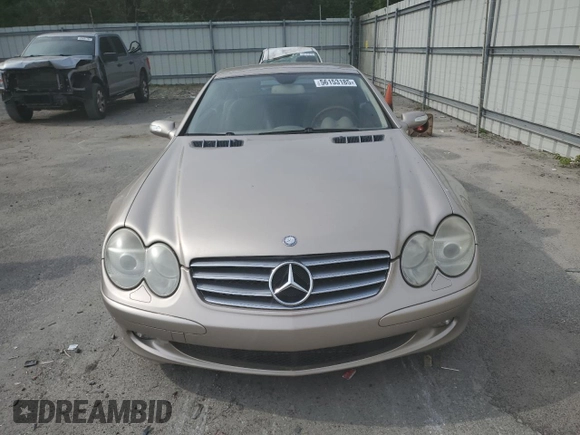2005 Mercedes-Benz SL z VIN WDBSK76F25F087071, wystawiony jako Copart lot #56153185 z przebiegiem 95 135 mil mil oraz Tytuł czysty. Historia ofert i sprzedaży dostępna na DreamBid. Obrazek 5.