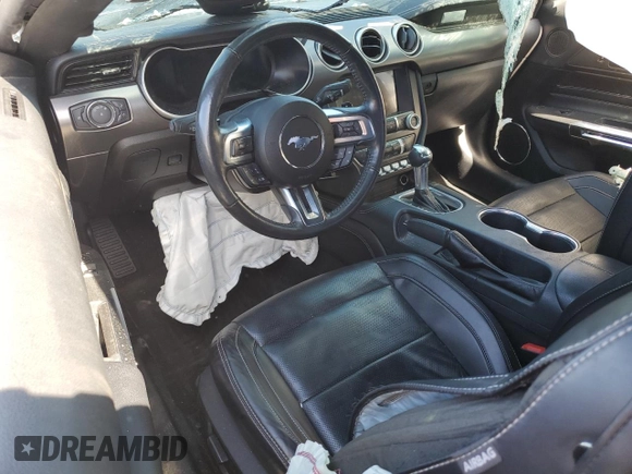 2021 Ford Mustang GT z VIN 1FA6P8CF0M5147552, wystawiony jako Copart lot #45904745 z przebiegiem Nie podano mil oraz Nie do naprawy. Historia ofert i sprzedaży dostępna na DreamBid. Obrazek 8.