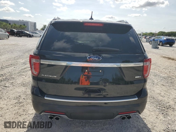 2019 Ford Explorer Platinum z VIN 1FM5K8HT1KGA49601, wystawiony jako Copart lot #56636955 z przebiegiem 56 913 mil mil oraz Szkoda całkowita • Salvage title. Historia ofert i sprzedaży dostępna na DreamBid. Obrazek 6.