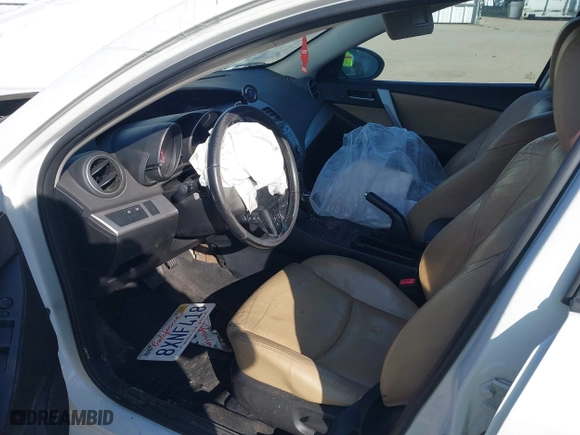 2013 Mazda Mazda3 i Grand Touring with VIN JM1BL1WP3D1783731, listed as a IAAI auction lot 41573753 with 253,424 mi miles. Bid and sale history available at carsss.com. Image 5.