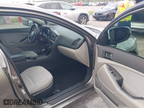 2013 Kia Optima LX z VIN 5XXGM4A74DG147688, wystawiony jako IAAI lot #42127503 z przebiegiem 148 705 mil mil oraz . Historia ofert i sprzedaży dostępna na DreamBid. Obrazek 5.