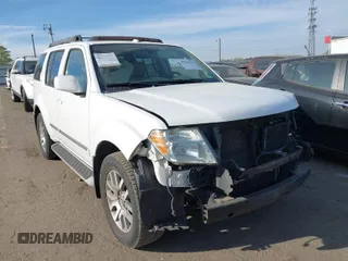 2011 Nissan Pathfinder Silver with VIN 5N1AR1NB2BC621053, listed as a IAAI auction lot 41911372 with 156,326 mi miles. Bid and sale history available at carsss.com. Image 1.