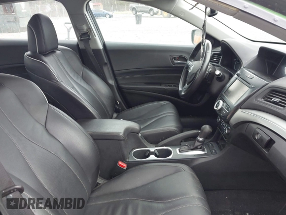 2020 Acura ILX Premium with VIN 19UDE2F75LA008758, listed as a IAAI auction lot 41848358 with 75,318 mi miles and . Bid and sale history available at DreamBid. Image 5.
