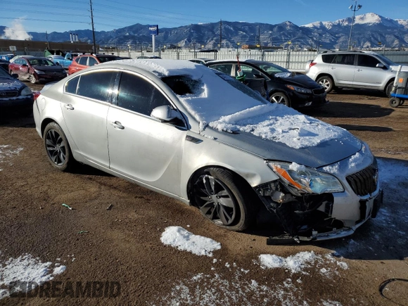 2016 Buick Regal Premium I z VIN 2G4GR5EX3G9162613, wystawiony jako Copart lot #84551874 z przebiegiem 106 427 mil mil oraz Szkoda całkowita • Salvage title. Historia ofert i sprzedaży dostępna na DreamBid. Obrazek 4.
