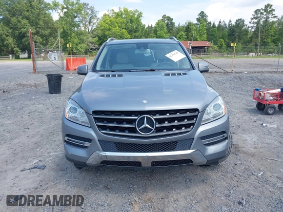 2015 Mercedes-Benz M 350 with VIN 4JGDA5JB9FA587924, listed as a IAAI auction lot 42296749 with 175,708 mi miles and . Bid and sale history available at DreamBid. Image 12.