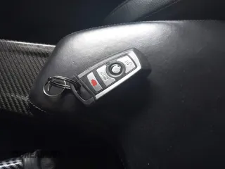 2018 BMW M3 z VIN WBS8M9C56J5J78396, wystawiony jako IAAI lot #42108799 z przebiegiem Nie podano mil oraz . Historia ofert i sprzedaży dostępna na DreamBid. Obrazek 11.