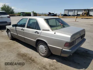 1993 Mercedes-Benz 190 z VIN WDBDA28D1PG089658, wystawiony jako Copart lot #58623165 z przebiegiem 132 317 mil mil oraz Tytuł czysty. Historia ofert i sprzedaży dostępna na DreamBid. Obrazek 2.