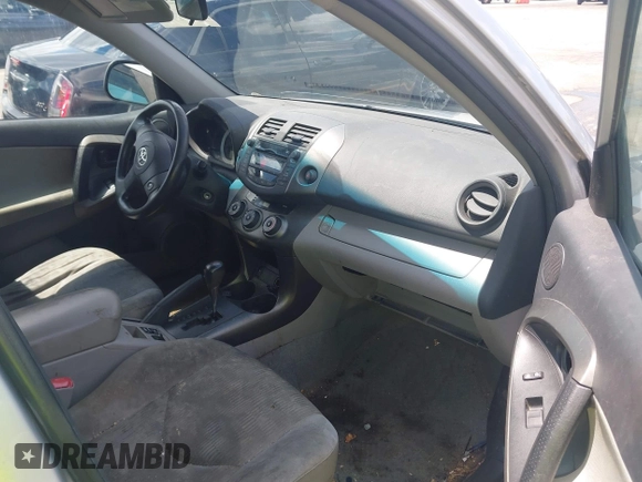 2011 Toyota RAV4 with VIN 2T3ZF4DV0BW073547, listed as a IAAI auction lot 42197624 with 235,537 mi miles and . Bid and sale history available at DreamBid. Image 5.